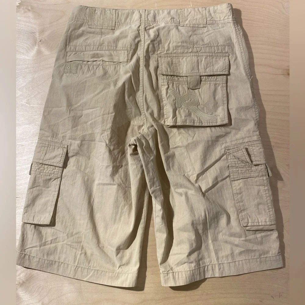 Rocawear Light Tan Cargo Shorts 34 (OK)